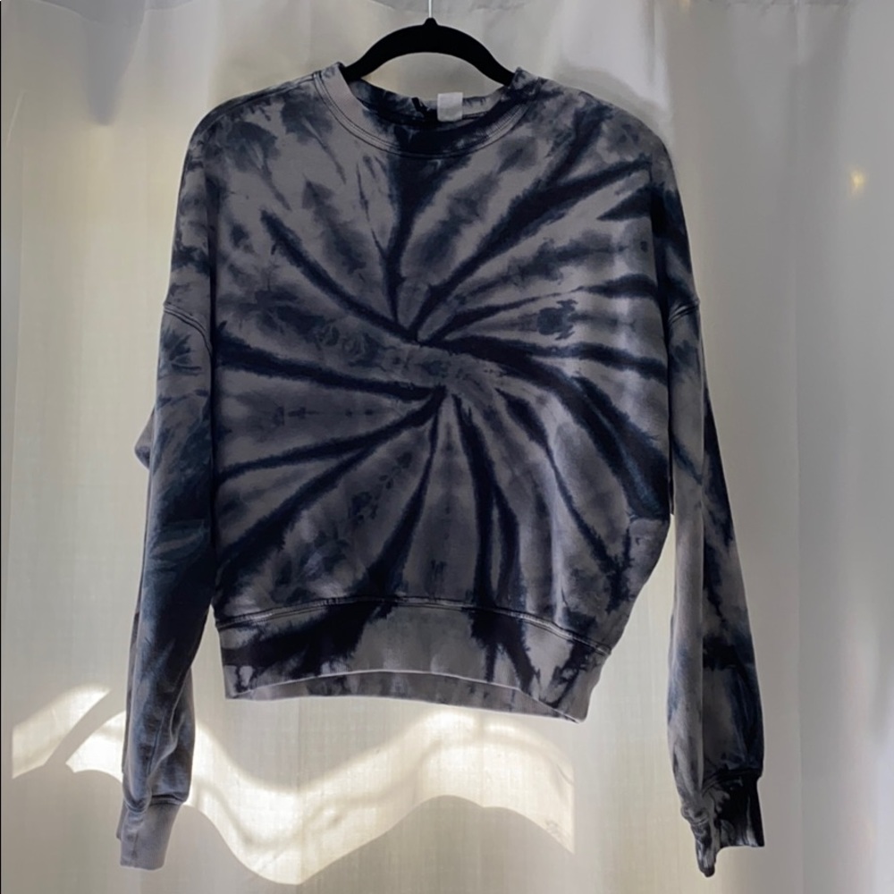 Women’s Divided Semi-Cropped Sweater